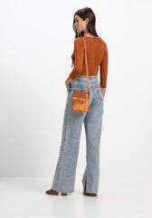 LEZ A LEZ CROP TOP FEMME