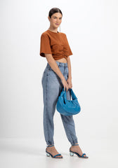 LEZ A LEZ CROP TOP FEMME