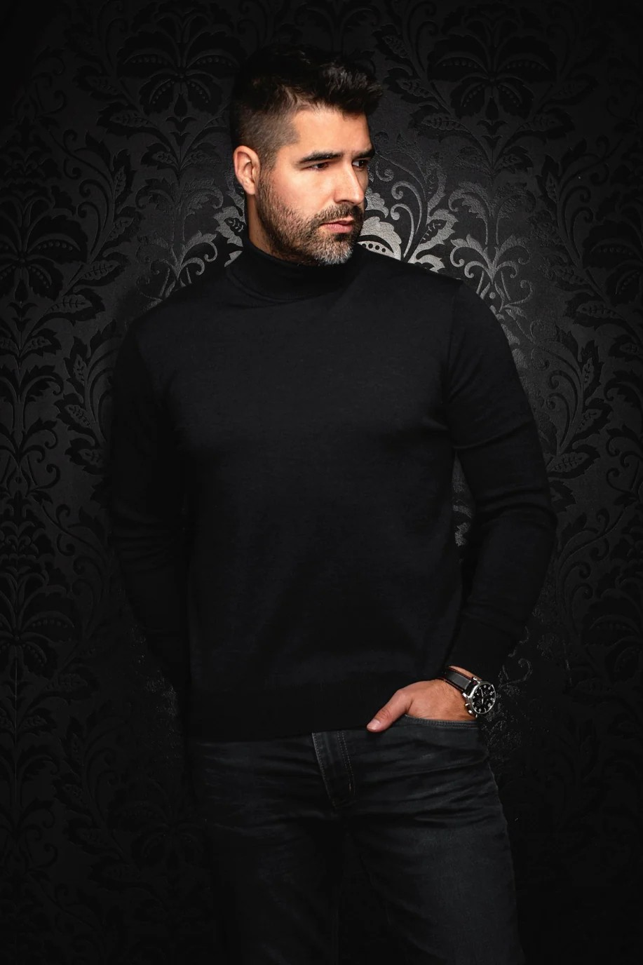 AU NOIR COL ROULÉ HOMME