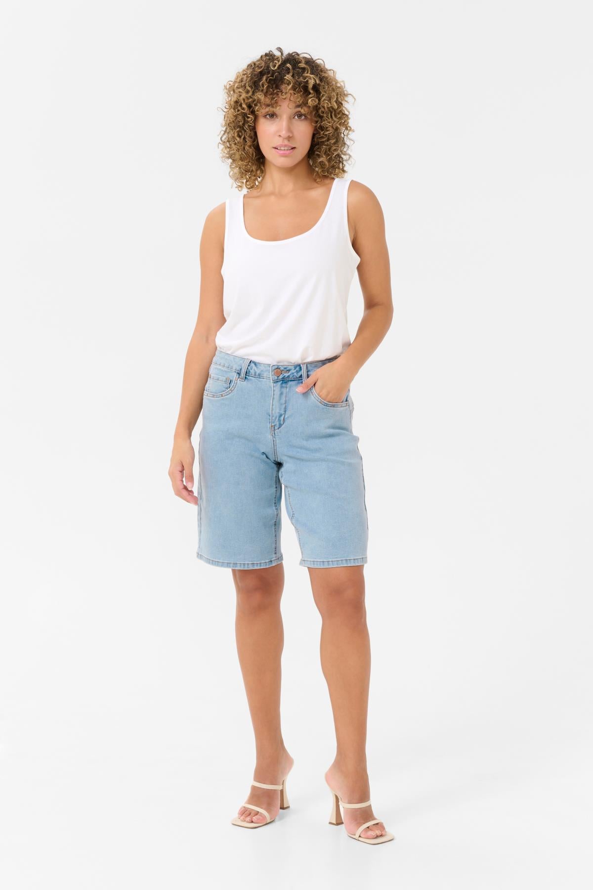 CREAM Short Femme