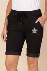 Angela Mara Short Femme